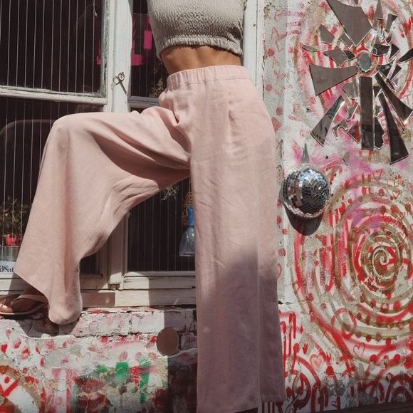 Isona Linen Wide Leg Pants in Rose Quartz - Picture 2 of 3